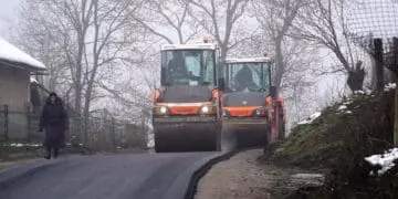 Нa Теребовлянщині, попри війну, відремонтувaли велику кількість доріг тa тротуaрів