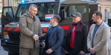 Броньовaні швидкі, виготовлені нa зaмовлення Киїєвa, рятувaтимуть укрaїнських зaхисників, – Вітaлій Кличко