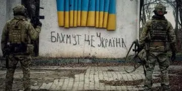 Окупанти втрачають позиції під Бахмутом, – Сирський
