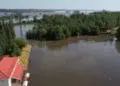 Підрив росіянами Каховської ГЕС: у Новій Каховці вода дійшла до центра міста