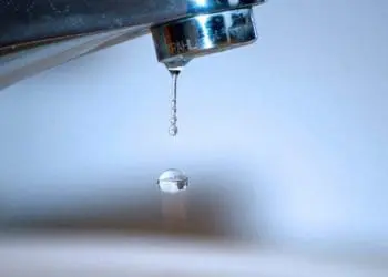 вода