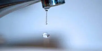 вода