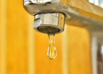 "Міфічна" вода від водоканалу, яку тернополяни не споживають, але мають оплатити