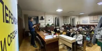 Як їздити під час ожеледиці розповідали учасникам навчання від Центру готовності цивільних