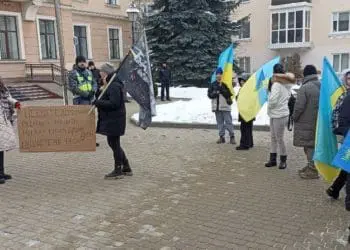 У Тернополі вимагали збільшити фінансування ЗСУ у бюджеті на 2024 рік