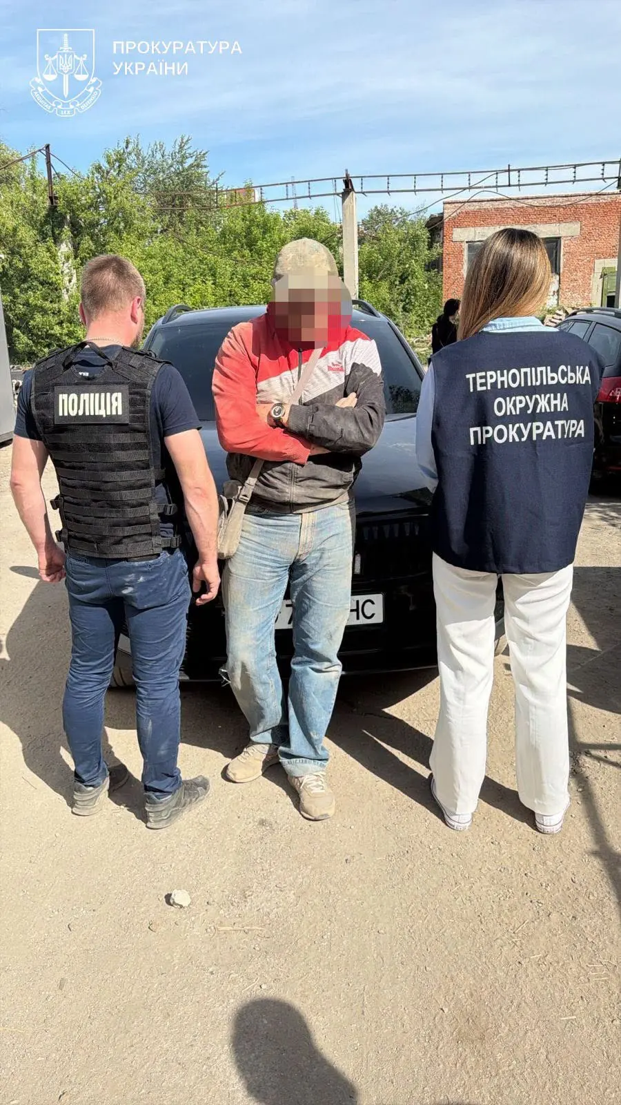 У Тернополі затримали заступника керівника підприємства, який за $9000 обіцяв видалити чоловіків із бази «Оберіг»