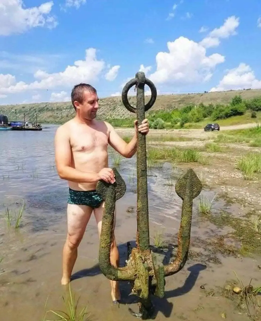 Поблизу Заліщиків підняли стародавні якорі, які могли належати середньовічним турецьким галерам (Фото)