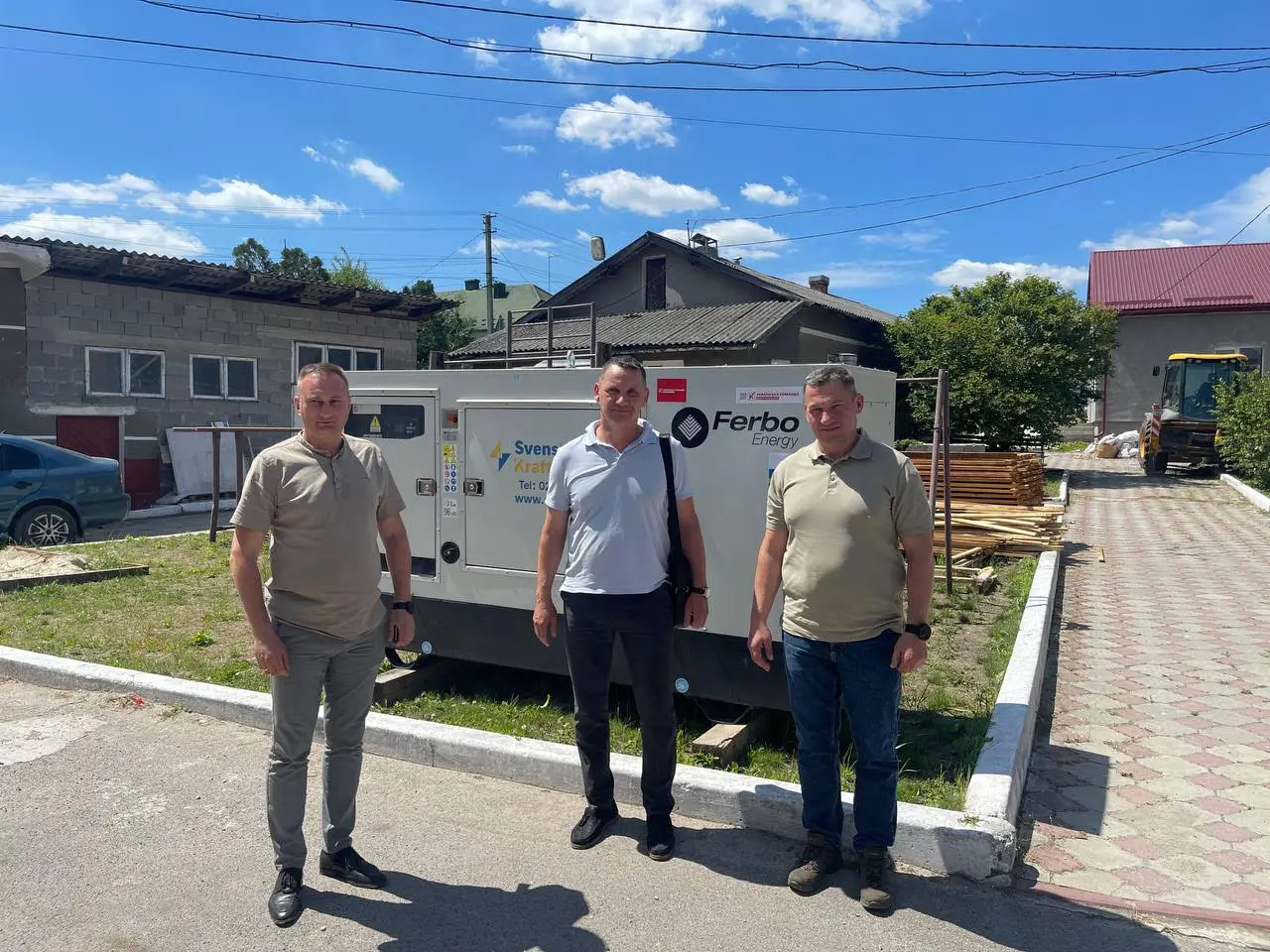 Лікарня у Зборові на Тернопільщині отримала 4 генератори від шведських волонтерів та «Української команди»