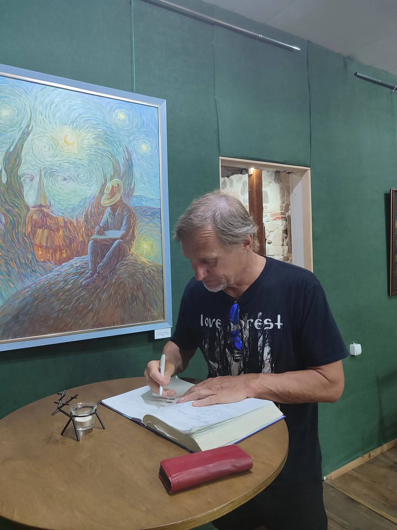 Олег Скрипка разом із родиною відвідав Бережанський замок
