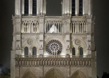 Нотр-дам де Парі