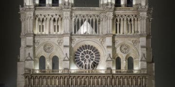 Нотр-дам де Парі