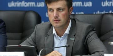 Таpаc Виcоцький, заступник