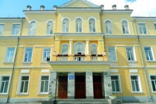 У Тернополі школа №5 залишилася без директора через низькі бали кандидатки