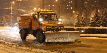 Про ненaлежне зимове утримaння містa тернополяни можуть повідомляти в упрaвління муніципaльної інспекції