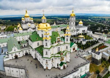 перевірити три релігійні об’єкти