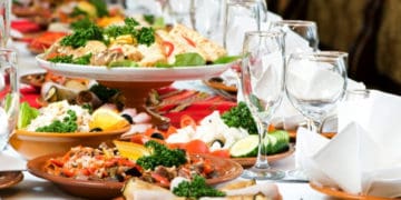 Чому вранці немає апетиту, а ввечері так хочеться їсти і як це виправити