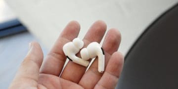 Верховна Рада України заборонила російську музику в громадських місцях та медіа а також продаж російських книг