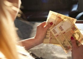 Податки, тарифи та гроші: що змінилось із 1 січня 2023 року