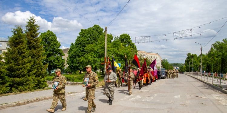 На Тернопільщині попрощалися із Романом Михайлишином