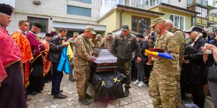 На Тернопільщині попрощалися із Романом Михайлишином