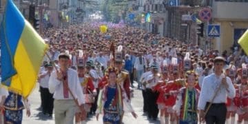 Випускники воєнного року: чи буде у Тернополі для них свято?