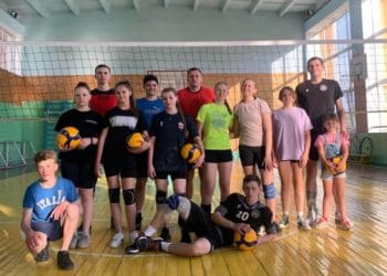 На Бучаччині дітей запрошують безкоштовно займатися волейболом