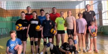 На Бучаччині дітей запрошують безкоштовно займатися волейболом