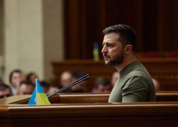 Зеленський пропонує продовжити воєнний стан