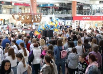 У Тернополі пів тисячі дітей заспівали «Ой, у лузі червона калина»