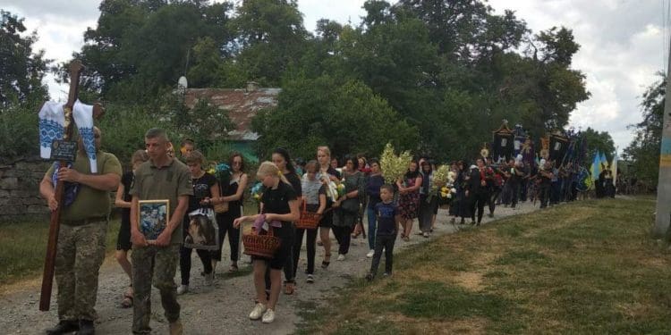 Скала-Подільська громада попрощалася з Героєм Віктором Росінчуком