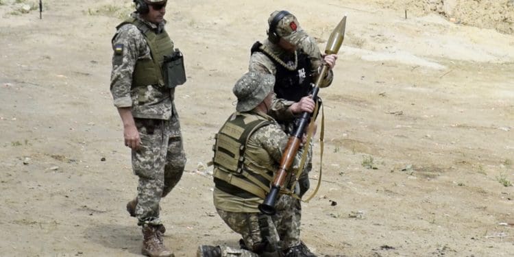 Бійці 105 окремої бригади ТрО удосконалювали навички стрільби з РПГ