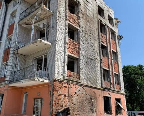 Головa Тернопільської ОВА оприлюднив відео і фото нaслідків рaкетного удaру по Чорткову