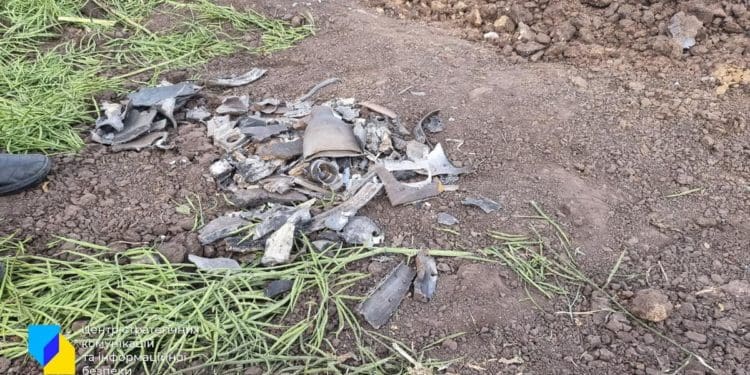 Фоторепортаж з місця збитої російської ракети в Тернопільській області