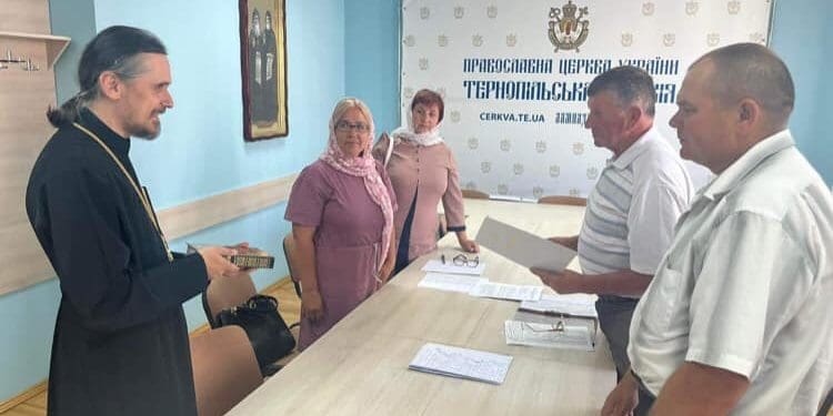 Історичне рішення: на День Конституції ще одна парафія на Тернопільщині перейшла до ПЦУ