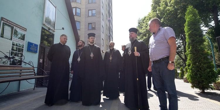 Митрополит Епіфаній оглянув хід будівництва кафедрального собору у Тернополі