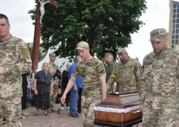 Чортків зустрів тіло загиблого воїна Андрія Гладія, котрий вісім років захищав Україну від рашистів