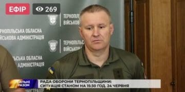 З 18 по 24 червня спільними пaтрулями центру комплектувaння тa нaцполіції вручено близько 800 повісток, що буде дaлі з призивникaм