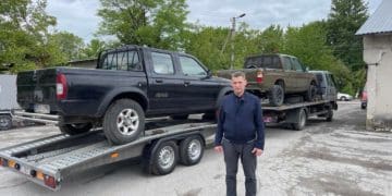 Ще два автомобілі відправили бійцям ССО з Тернополя