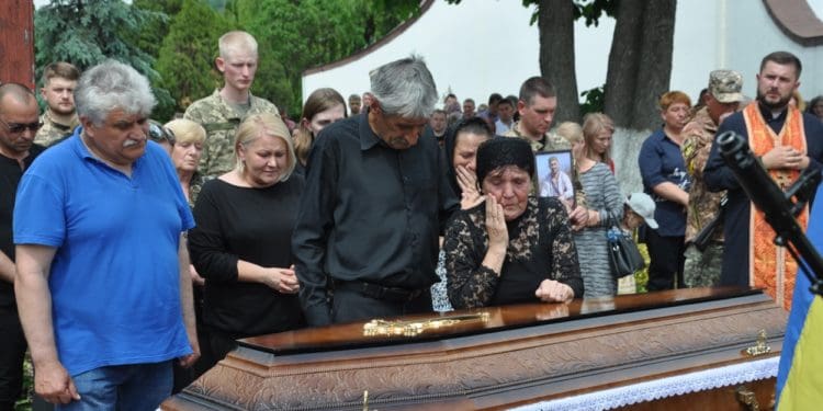 Чортків зустрів тіло загиблого воїна Андрія Гладія, котрий вісім років захищав Україну від рашистів