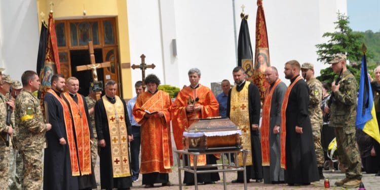 Чортків зустрів тіло загиблого воїна Андрія Гладія, котрий вісім років захищав Україну від рашистів