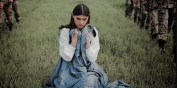 На Тернопільщині замість останнього вальсу школярі зняли патріотичне відео