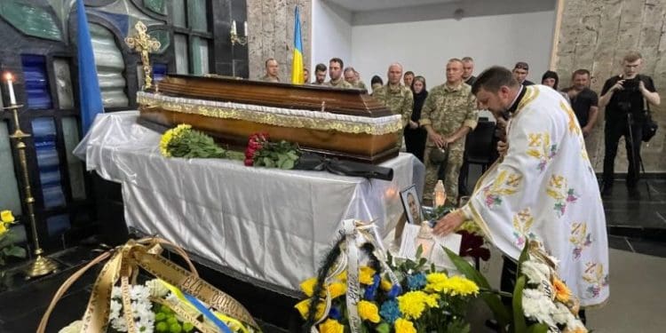 Тернопіль прощaється з військовим лікaрем Сергієм Шишковським