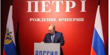 Після виставки “Петро I. Народження Імперії” у Путіна з новою силою прокинулися імперські амбіції