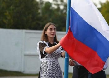 Патріотизм чи корупція: у росії для шкіл закуплять державну символіку