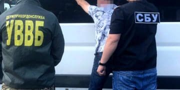 У Тернополі керівник благодійного фонду вивозив призовників закордон за 500 євро