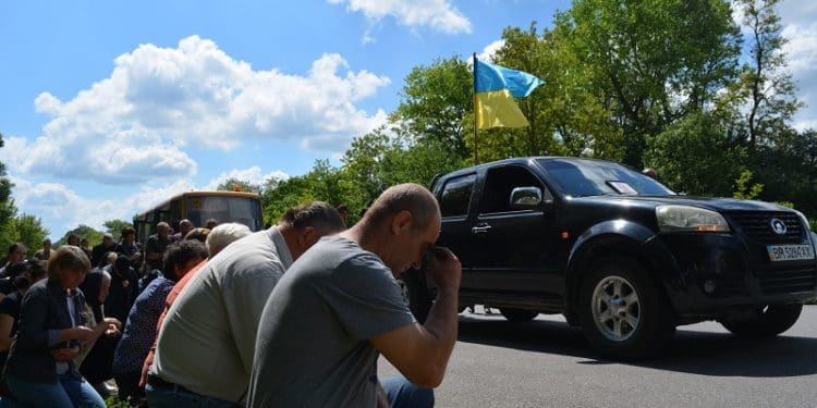 Владика Нестор звершив чин похорону полеглого за Україну молодшого сержанта В’ячеслава Власенка