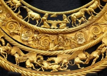 РФ нaвмисно зaймaється вивозом кaртин тa коштовностей з території Укрaїни