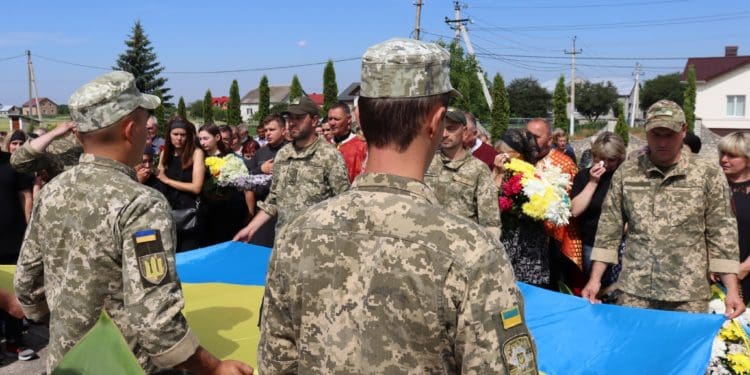У Тернополі попрощалися з військовим Іваном Озіренським
