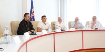 У Тернопільській облраді обговорили, як громадам правильно перейти до ПЦУ