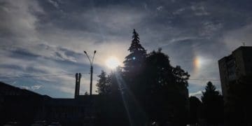 У Тернополі зафіксували незвичне оптичне явище (Фото)
